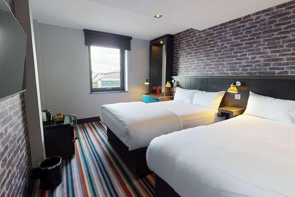 Village Hotel EDI Kamer foto
